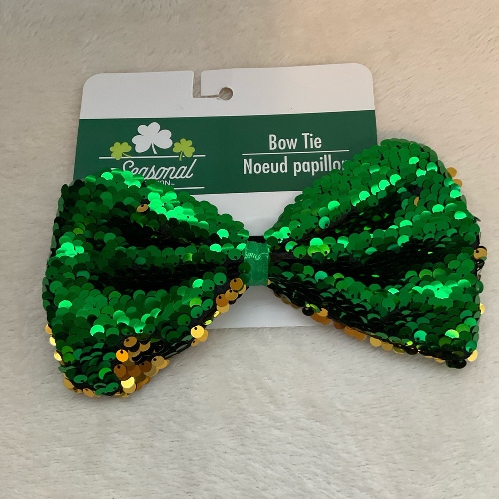 Green Sequin Bow Tie